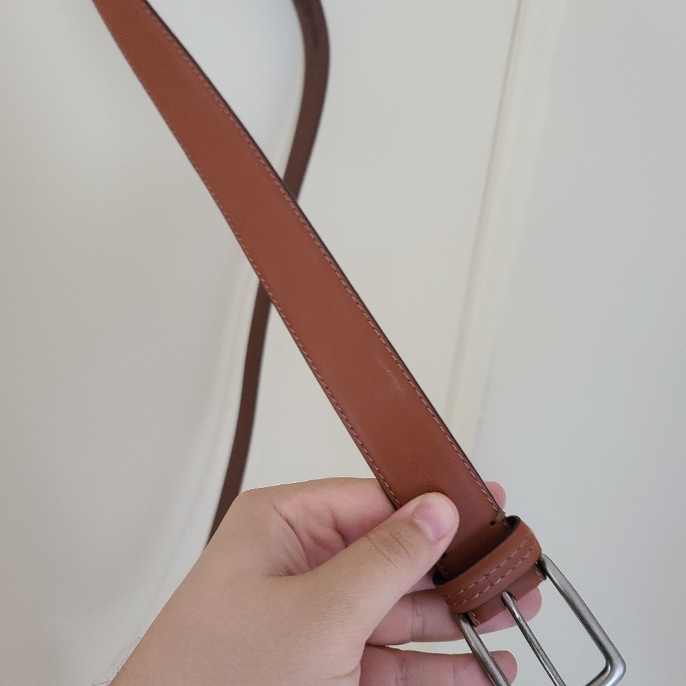 Unused Columbia belt size 52